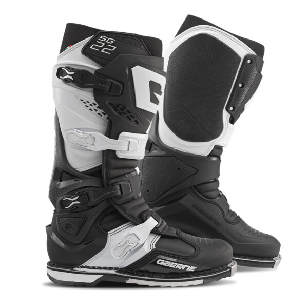 GAERNE SG22 BOOTS BLACK/WHITE SZ 9 - 2262-020-9